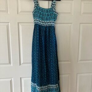 Ladies Faherty XXS Linen Long Flowy Dress in Pretty Shades of Blue.